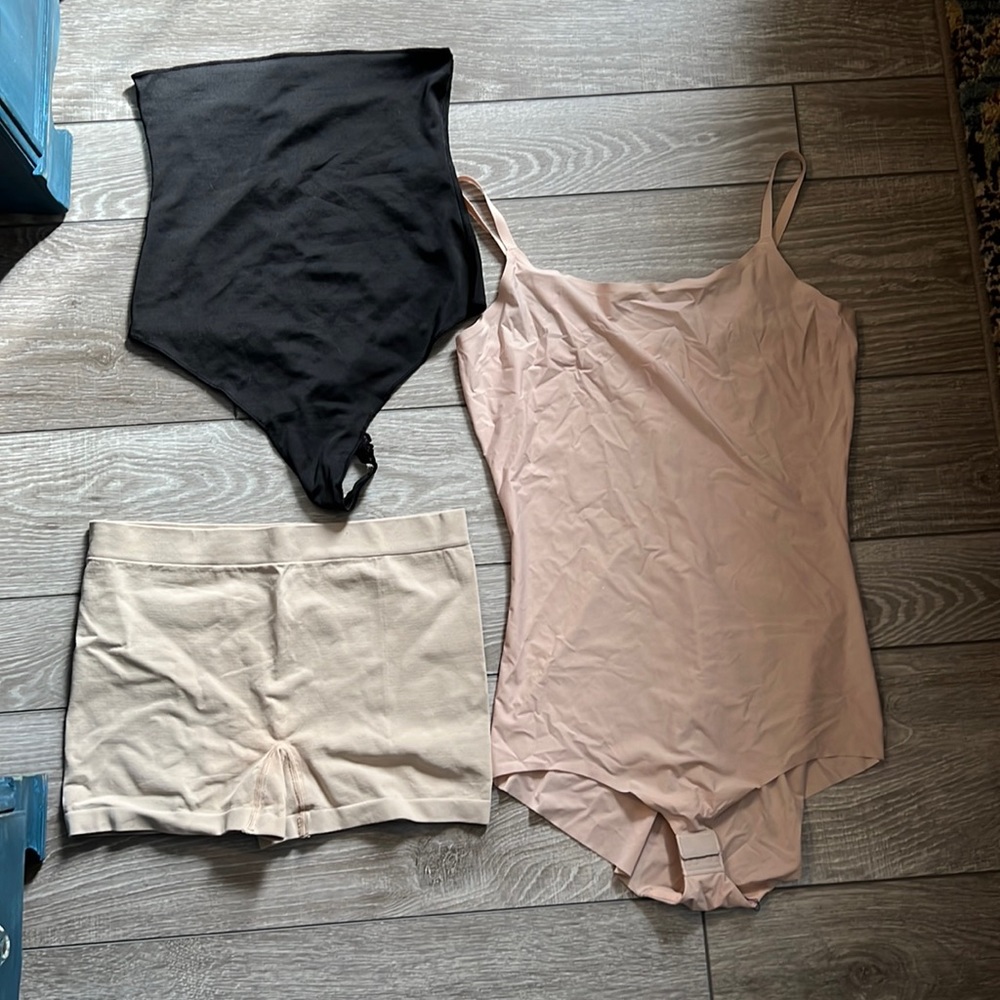 Lot of Shape wear. Some are Spanx. Size M